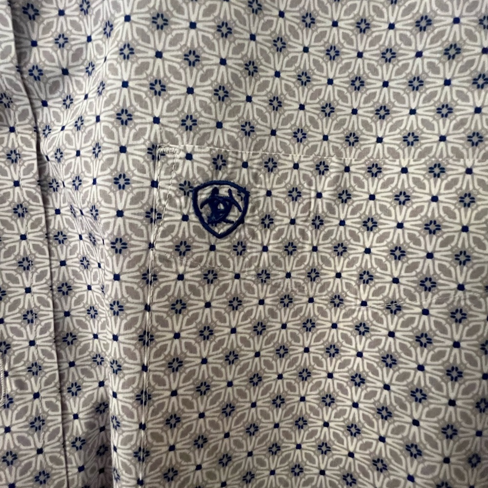 Ariat XXL Long sleeve button up shirt